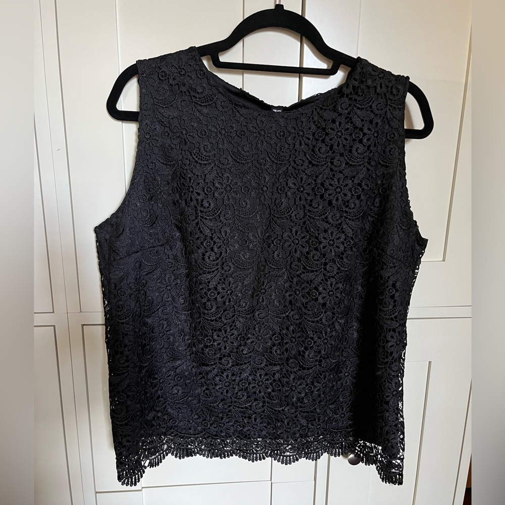 UNIQLO BLACK LACE TOP XL NWT